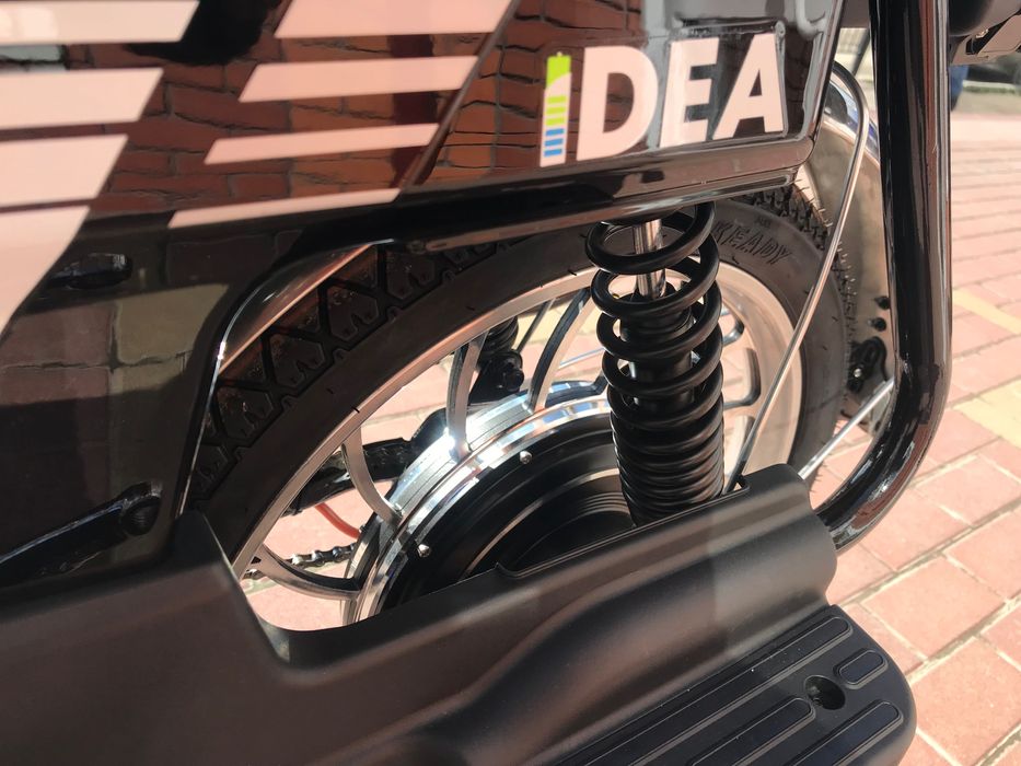 Електроскутер електровелосипед  fads