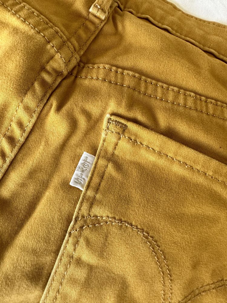 Legging Levi’s cor amarelo mostarda