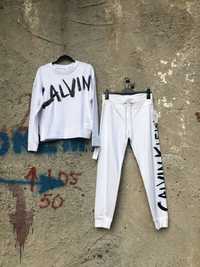 Спортивний білий костюм для прогулянок Calvin klein jeans оригінал