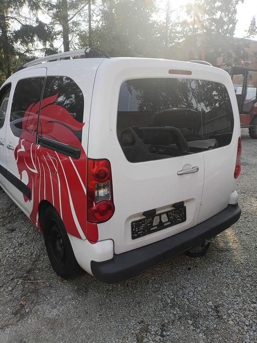 Tylny zderzak citroen Berlingo Peugeot partner lift 3 iii