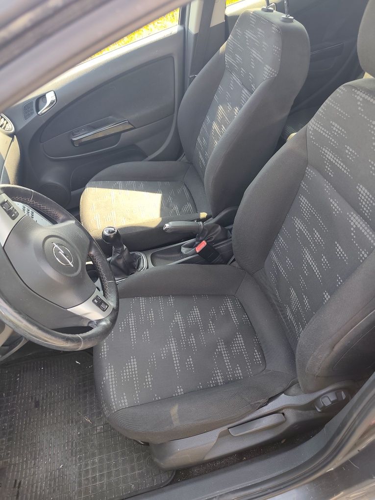Opel Corsa D, 2011r, 1.3cdti, długie opłaty.