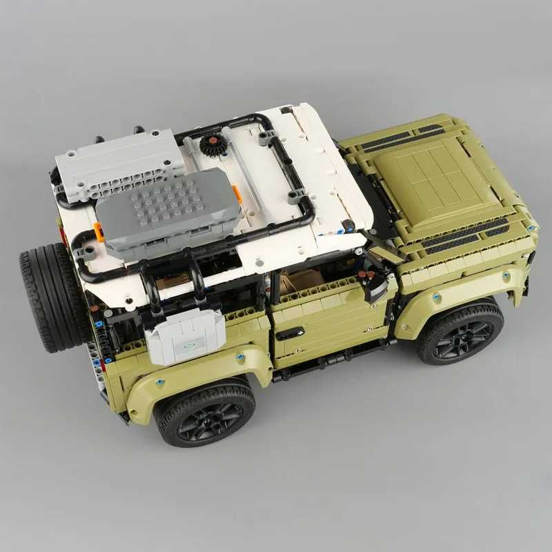 Land Rover Defender, 42110 - Klocki Lepin Technic + GRATIS