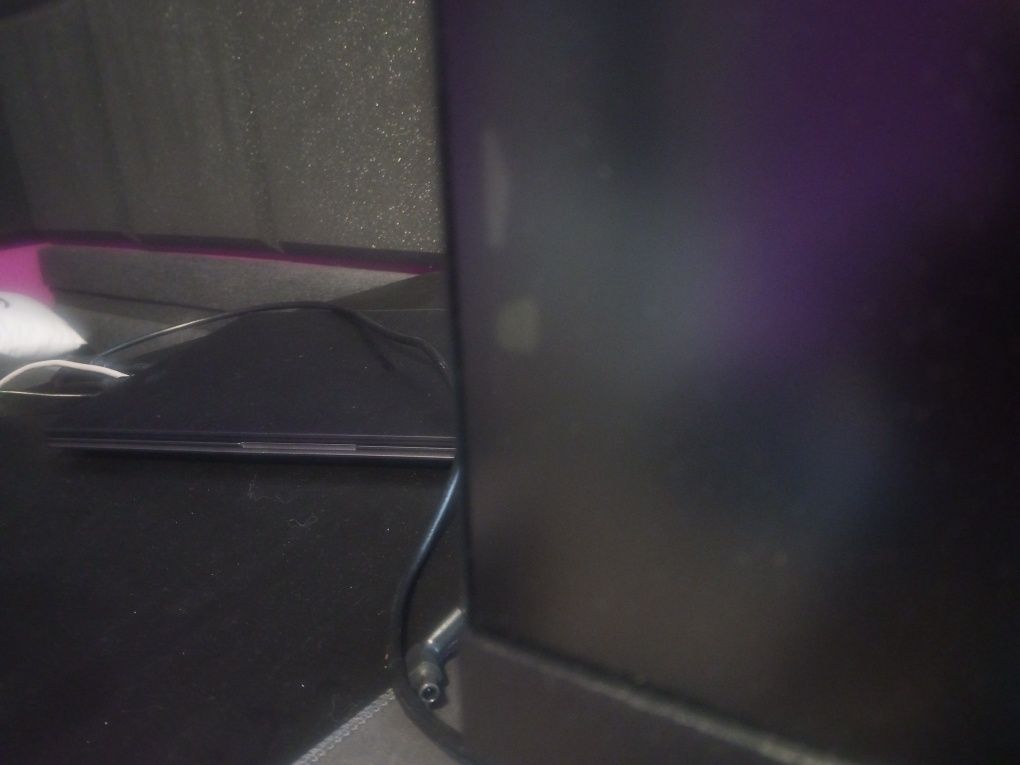 Monitor 144hz MSI zbita matryca