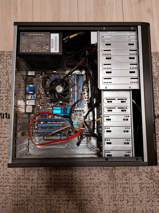 Komputer AMD Phenom + ASUS ASUS M5A78L, 4GB RAM
