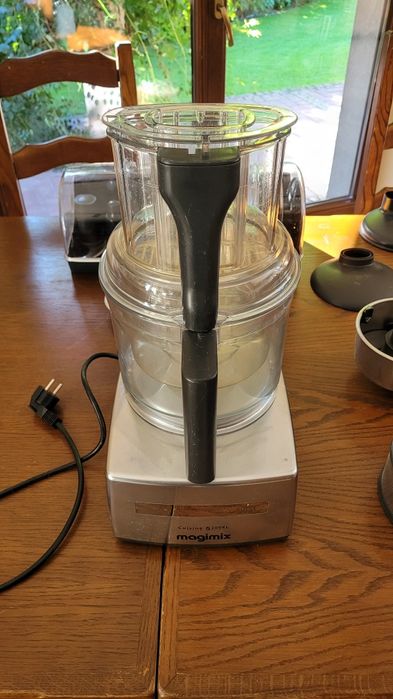 Magimix Cuisine Système 5200XL – robot kuchenny, komplet akcesoriów