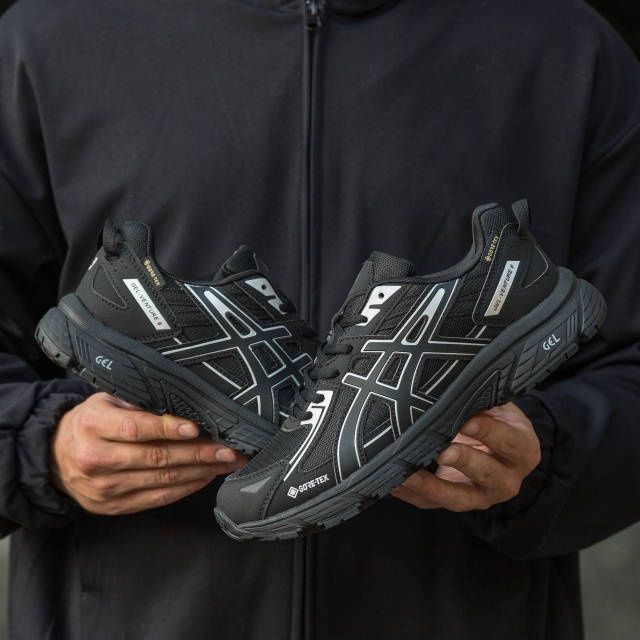 Крівки asics на весну