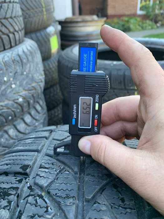 шини скати колеса 215 65 16С Bridge Stone 6.5 mm 2017 p 2 шт зима