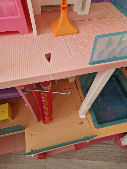 Barbie dreamhouse
