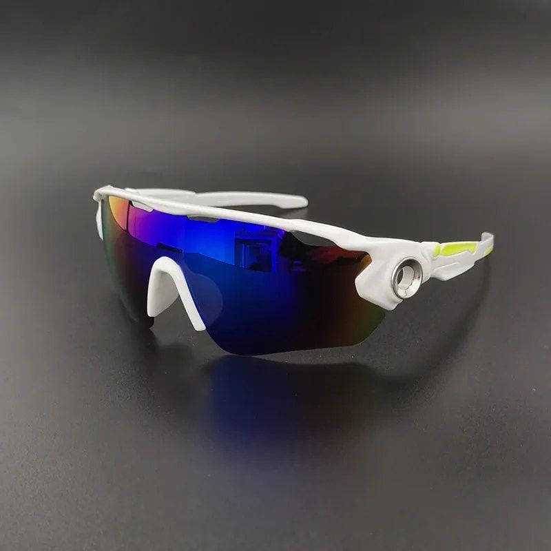 Окуляри сонцезахисні Y2k

Спортивні окуляри створені саме