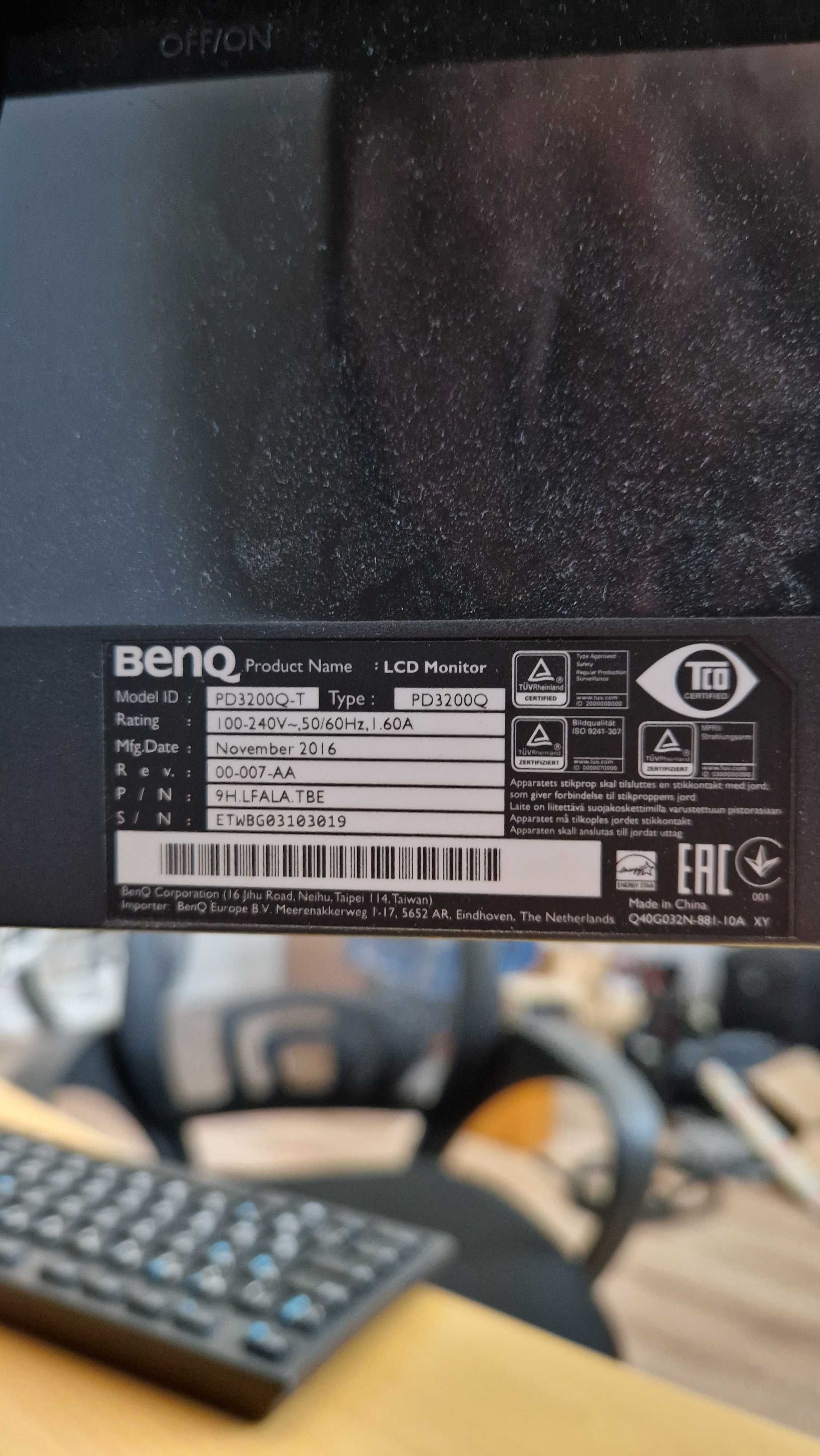 Монітор BenQ PD3200Q