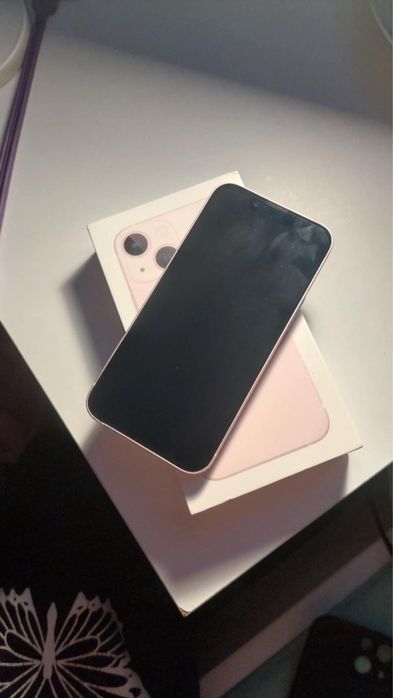 IPhone 13 mini stan idelany