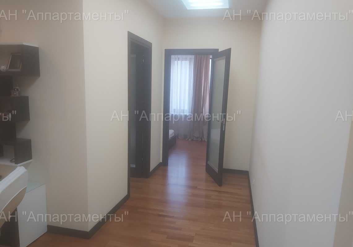 Продам 3к-студию в новострое, 90м, дизайн.ремонт, 2 лоджии, Центр