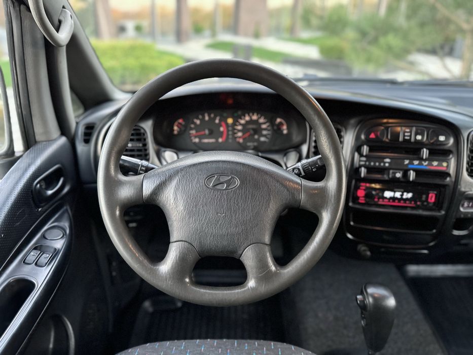 Hyundai H200 2.5 автомат