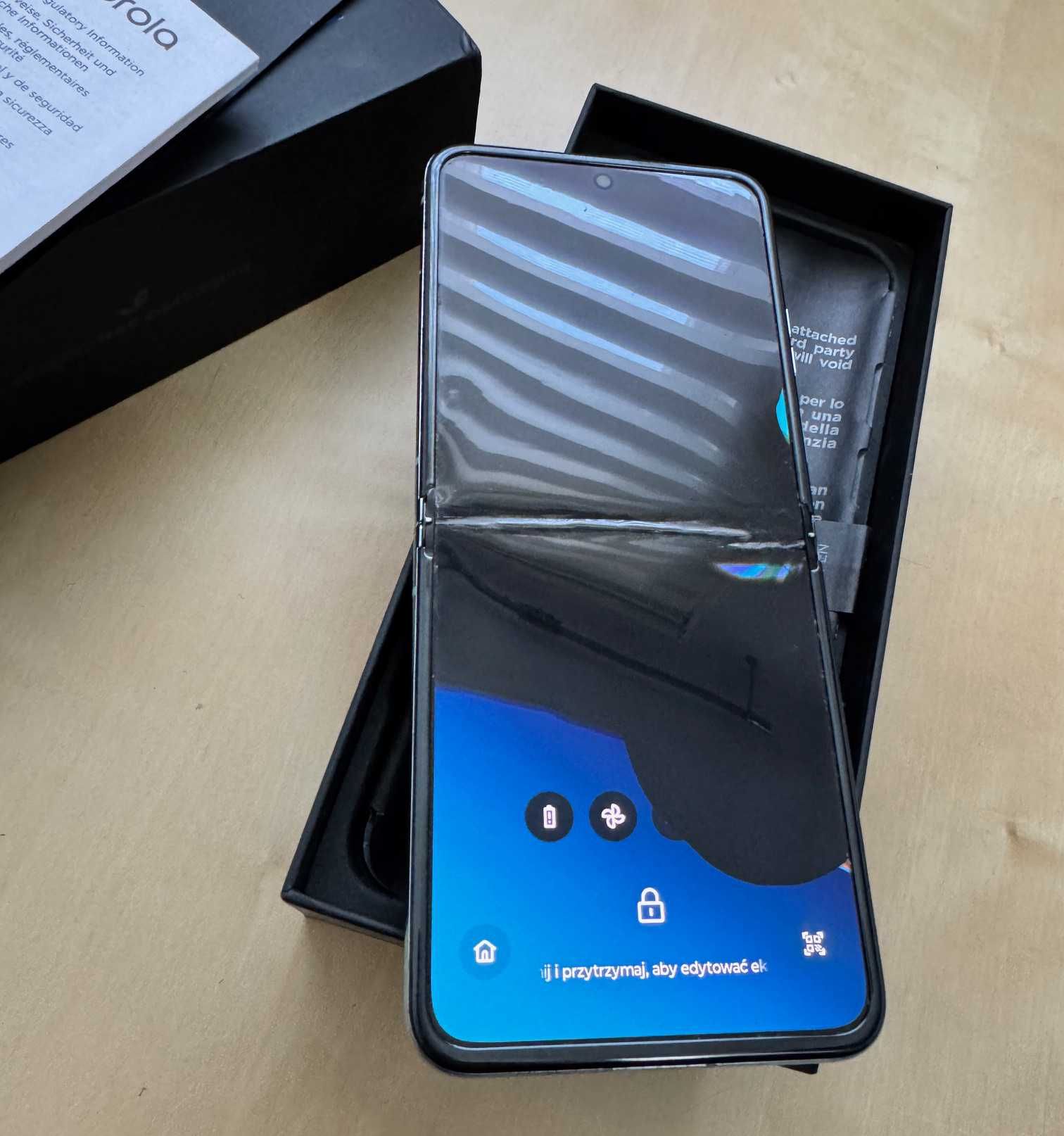 Motorola RAZR 40 Ultra - na części