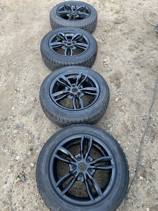 Koła felgi BMW  opony zimowe R16 8 mm bieznika 5 x120