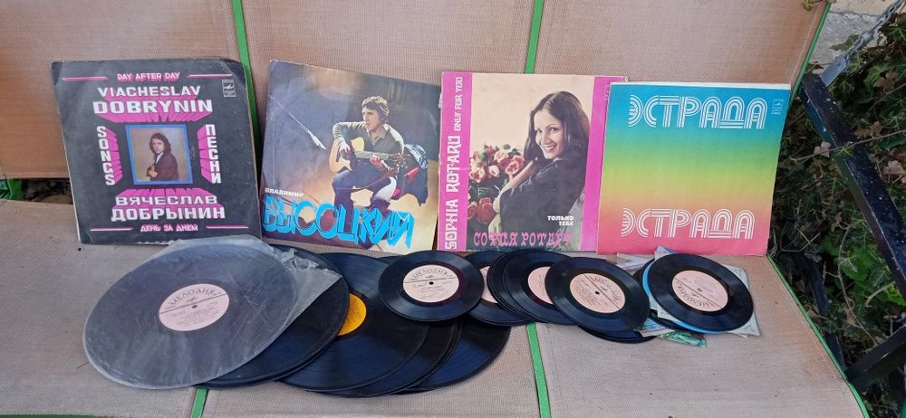 Пластинки вінілові