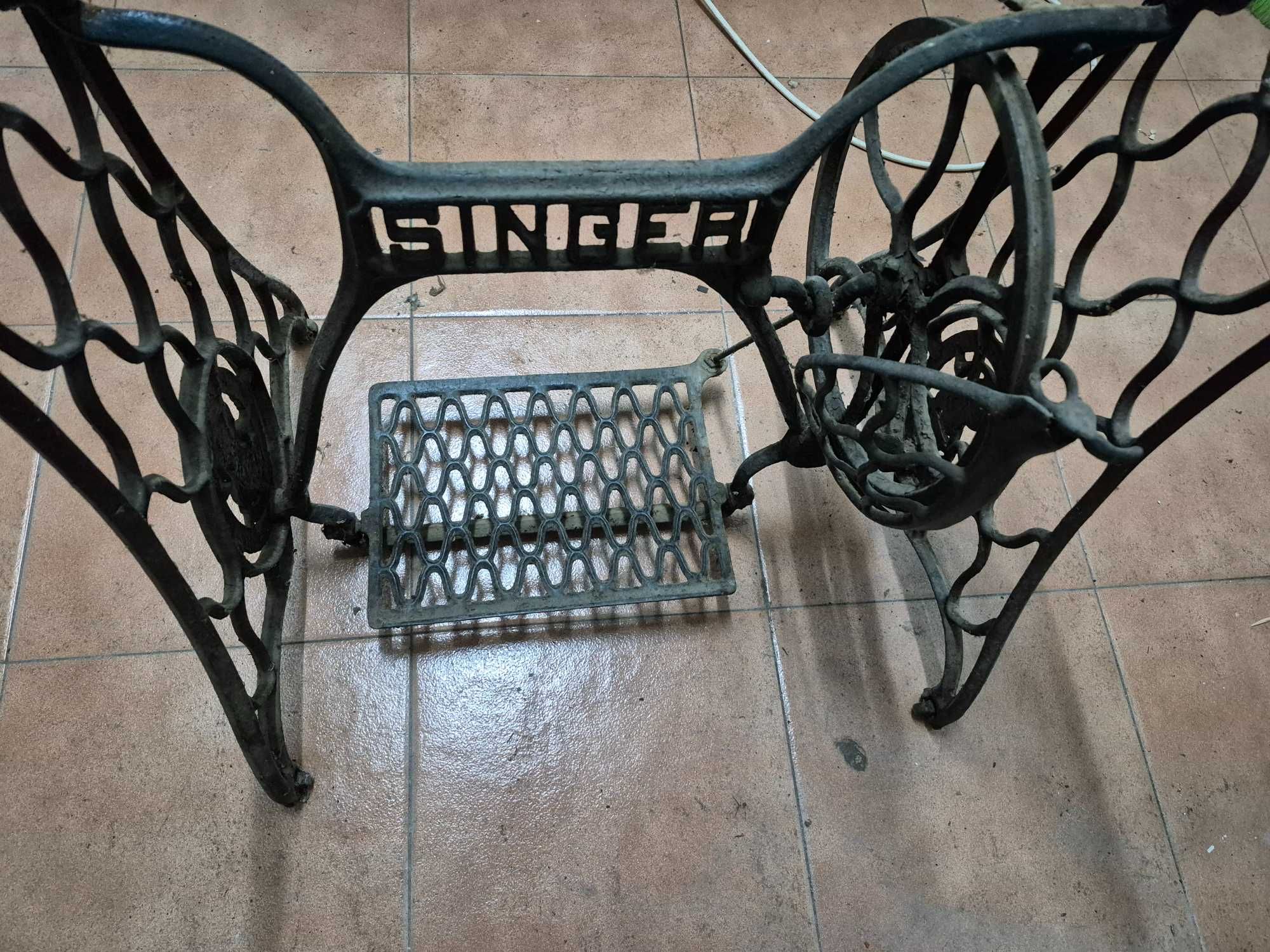 Mesa de costura Singer