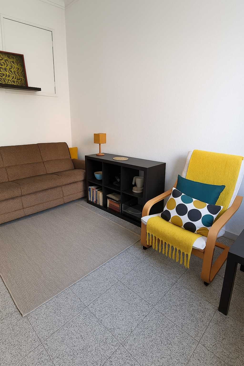 Apartamento T2 65m2 R/C junto a Comboio/Metro Santa Apolónia Lisboa