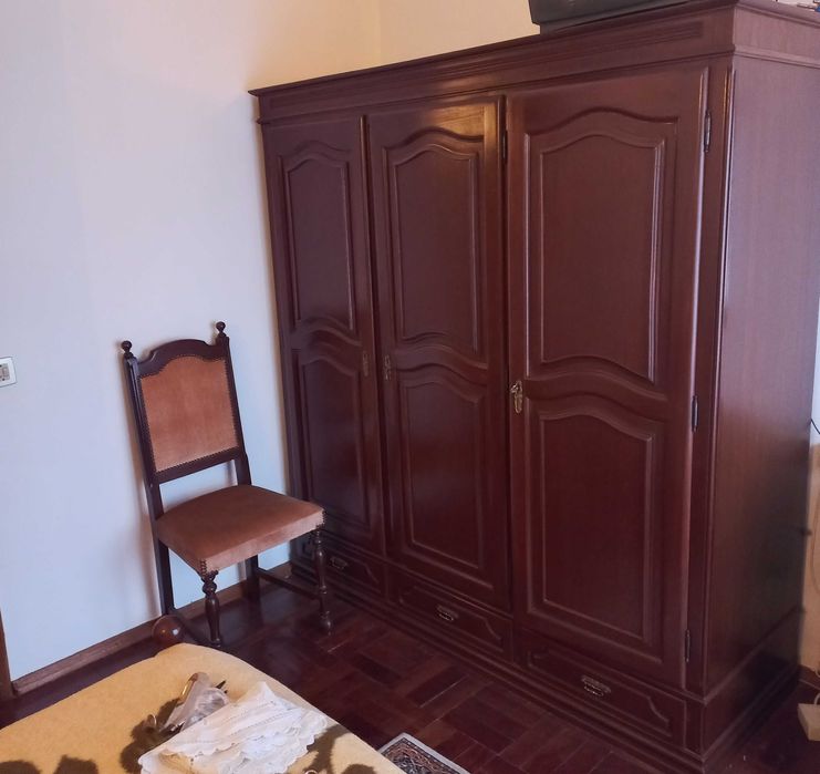 Mobília de quarto em bom estado