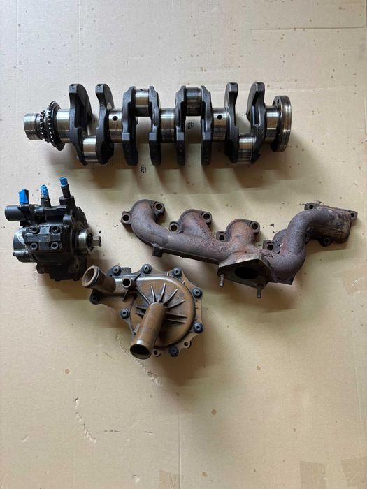 ford custom 2014 2,2 pompa wtryskowa.wał korbowy,kolektor wydechu