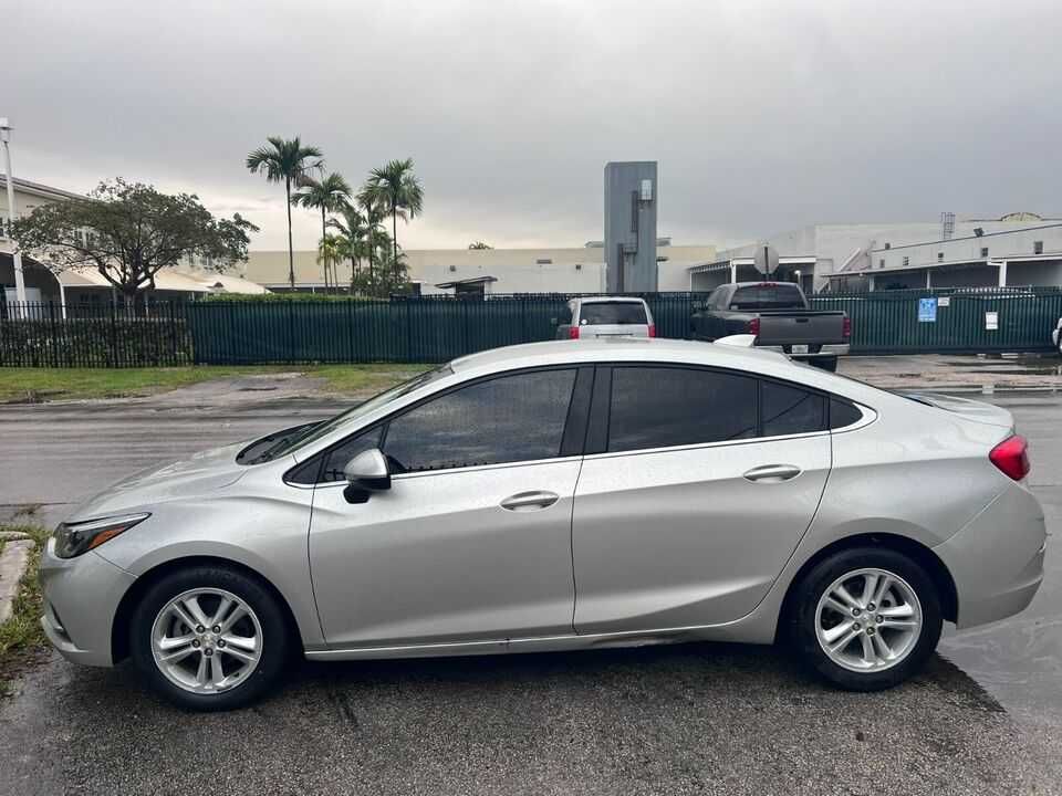 2017 Chevrolet Cruze