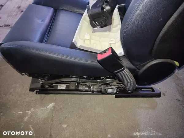 Bmw F10 F11 Fotel Prawy Przód Z Napinaczem Pas