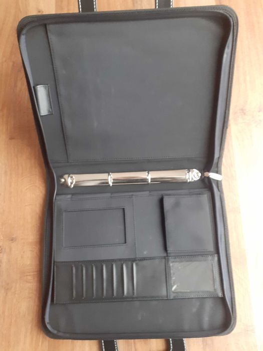 Czarna aktówka unisex