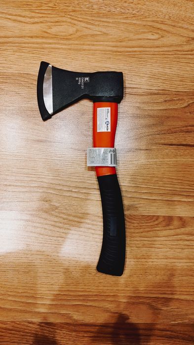 Siekiera profilowana średnia, trzon gumowy 38cm