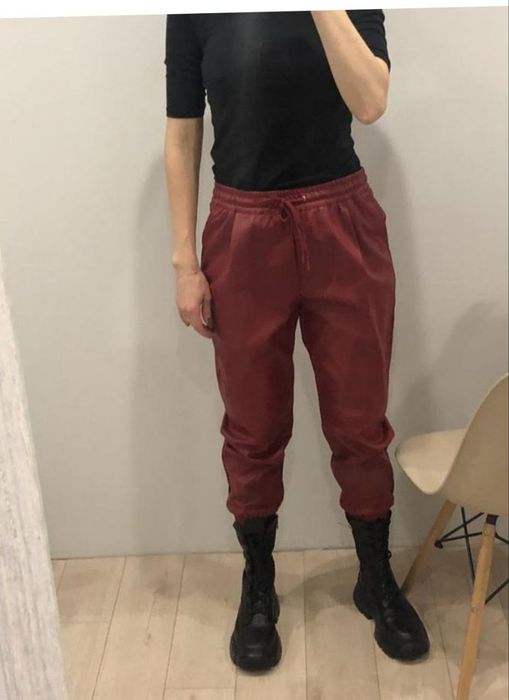 Неймовірні штани Zara