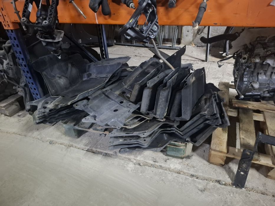 Toyota avensis ii t25 захист двигуна під двигун