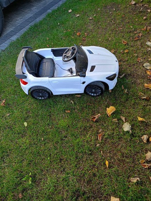 Sprzedam samochód dla dziecka Mercedes