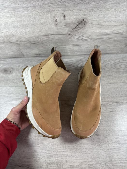 Clarks жіночі сапоги на осінь шкіра 39 розмір