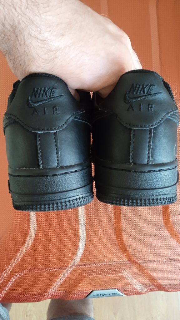 Кросівки Nike Air Force 1 - 37,5 розмір. Оригінал