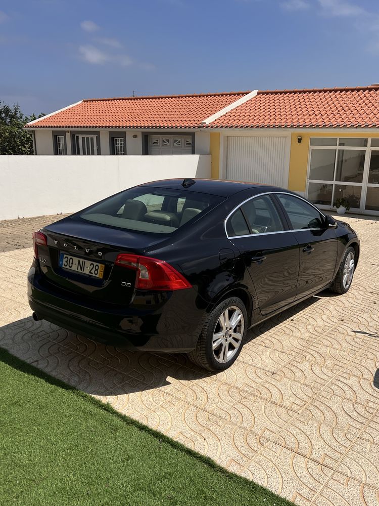 Volvo S60 2012 / 220.000km