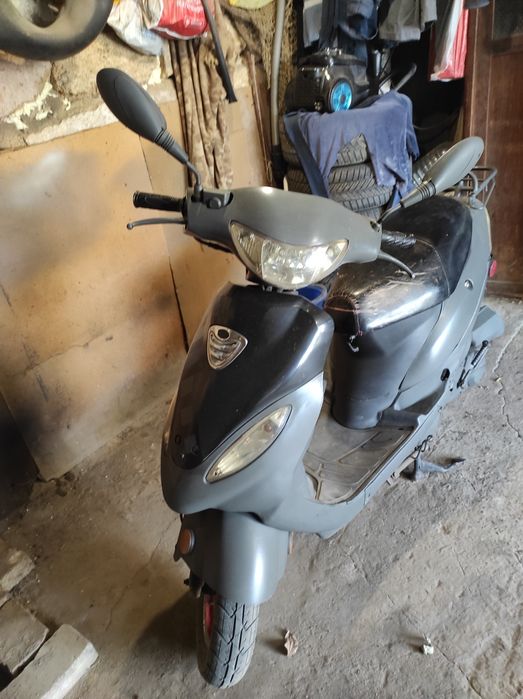 Продам Мопед Китаец 4- тактный