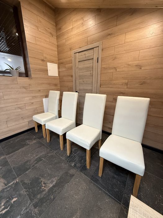 Продаю Стільці у прекрасному стані