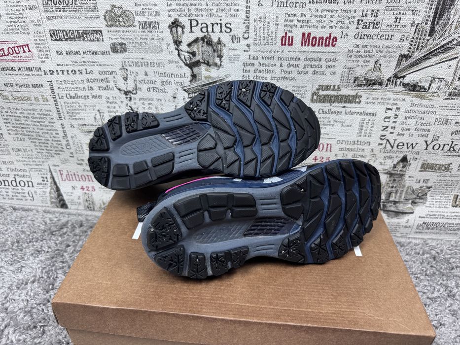 Кросівки Asics GEL-KAYANO 28 Розмір 38 / Original Взуття