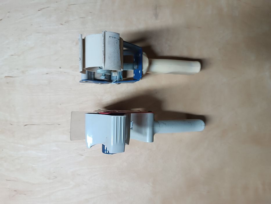 Пістолет для пакувального скотчу