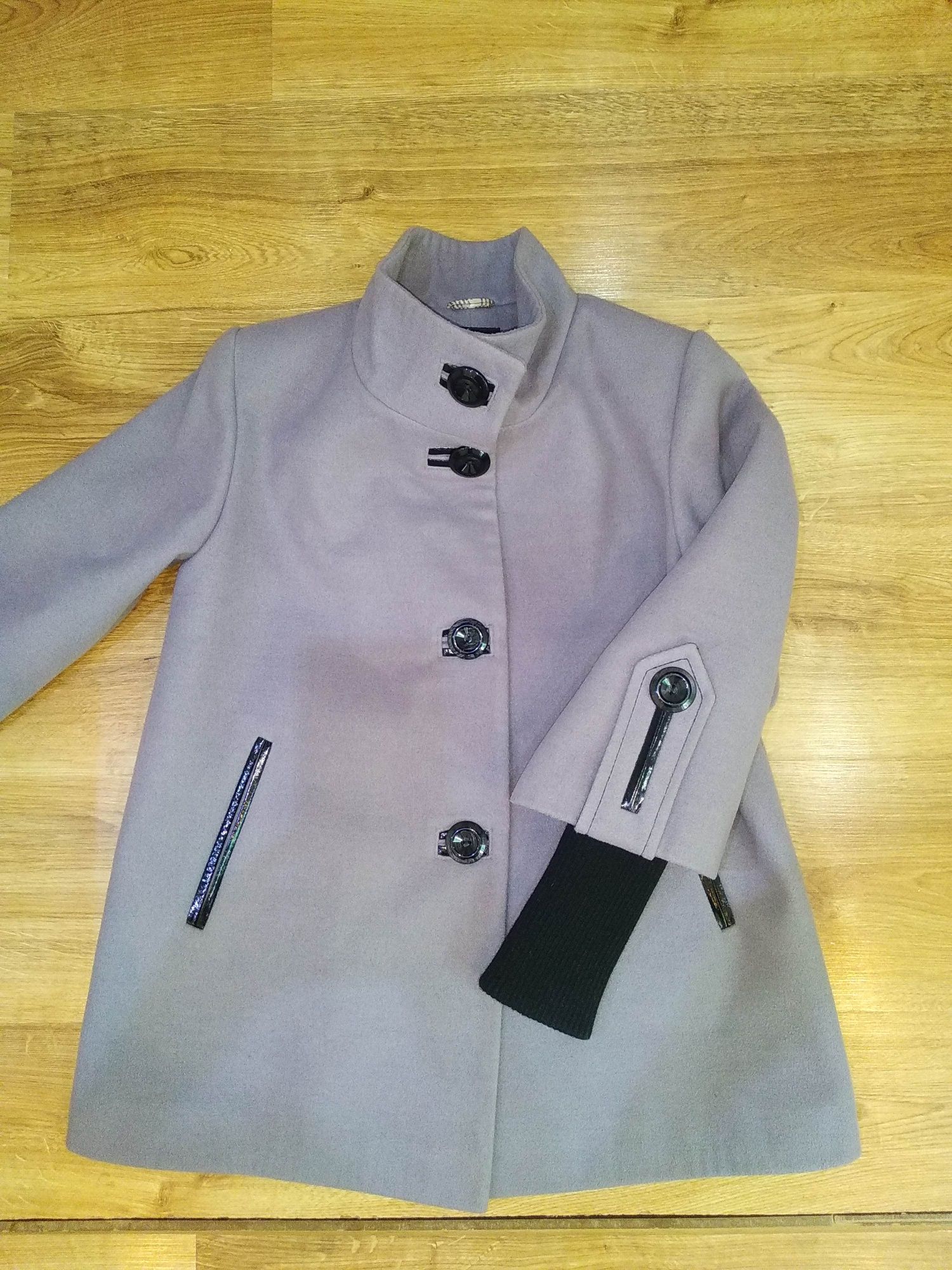 Пальто демісезонне(можно для вагітних)жіноче куртка осінь 44-46р