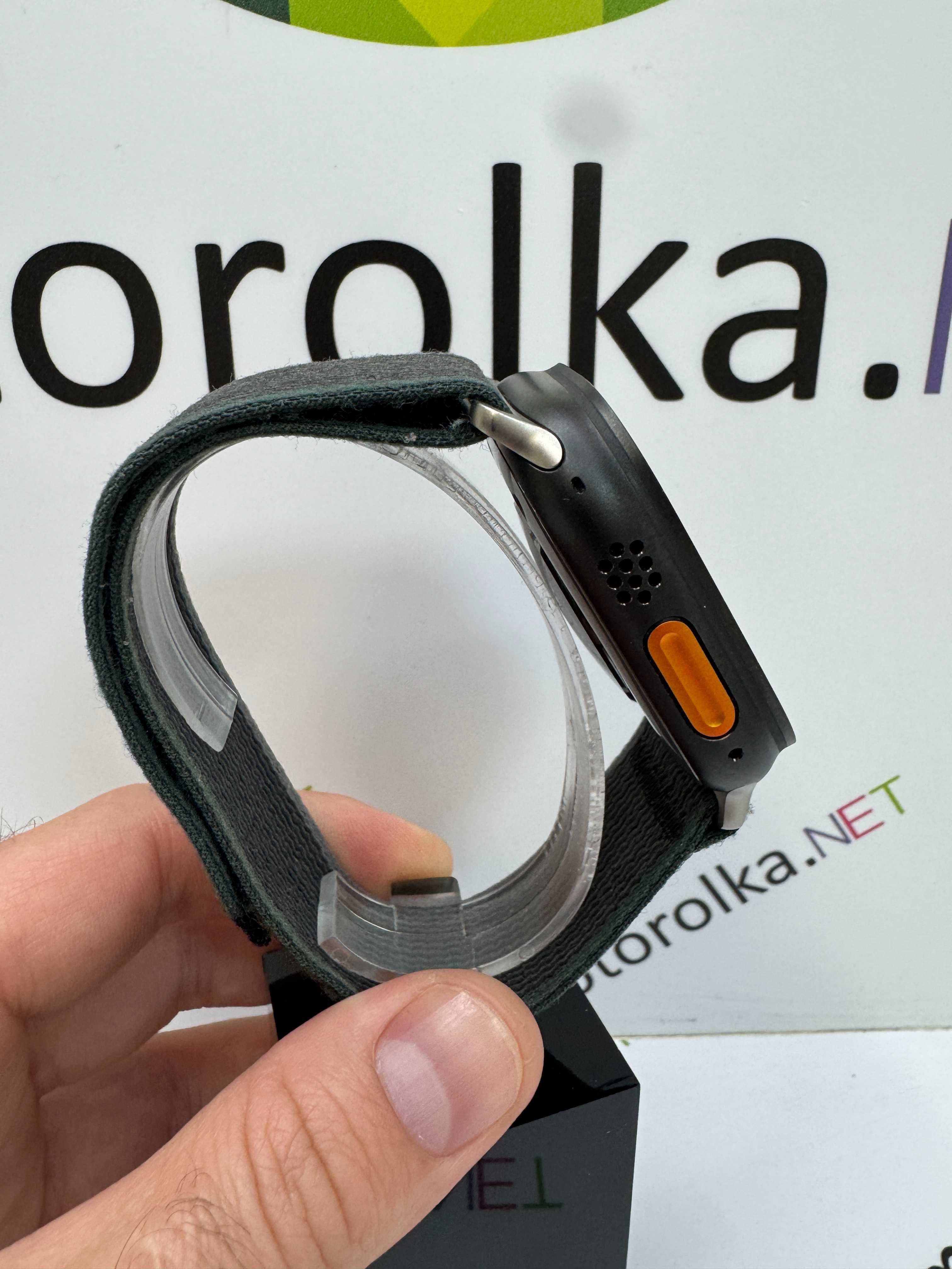 Apple Watch Ultra 2 49mm Black Titanium Case with Black Trail Loop