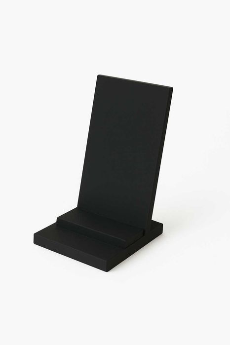 Minimalistyczny stojak na telefon - czarny