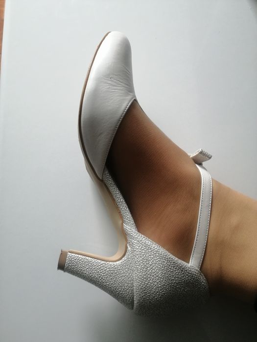 Sprzedam buty ślubne