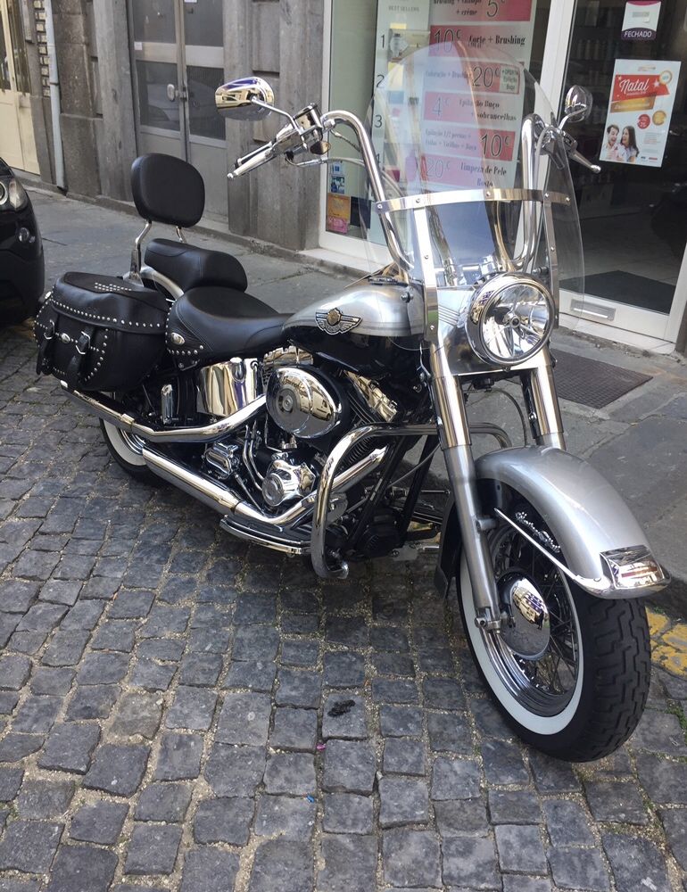 Harley Davidson Heritage Softail Classic - NACIONAL