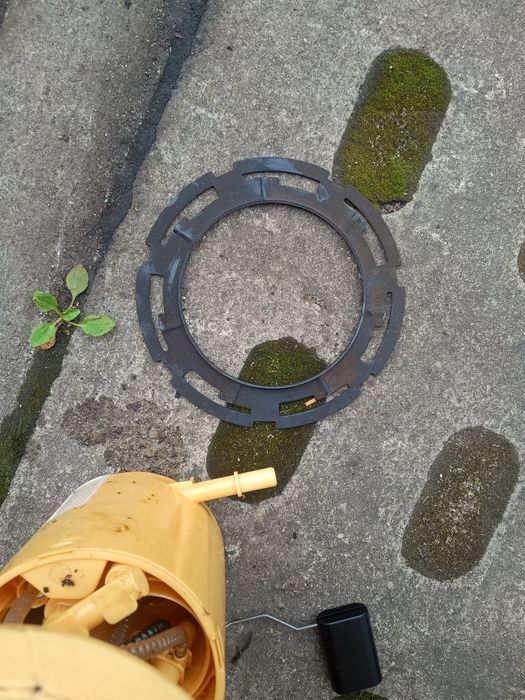 Pompka paliwa kosz mocowanie Jeep grand Cherokee WK2 10-15r ory 3.0crd