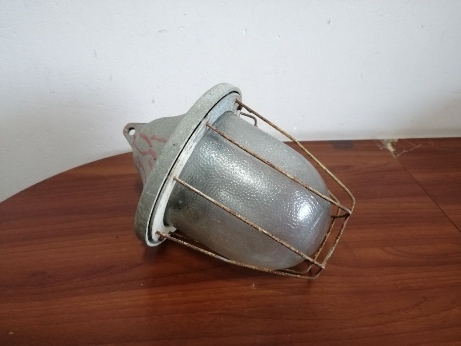 Lampa przemysłowa POLAM GDAŃSK AK132 kanałowa loft loftowa