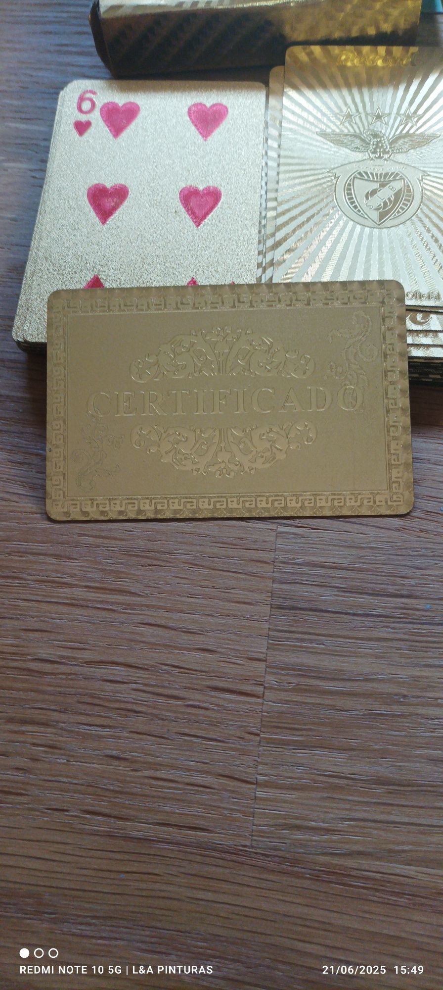 Baralho de cartas de coleção certificadas..
