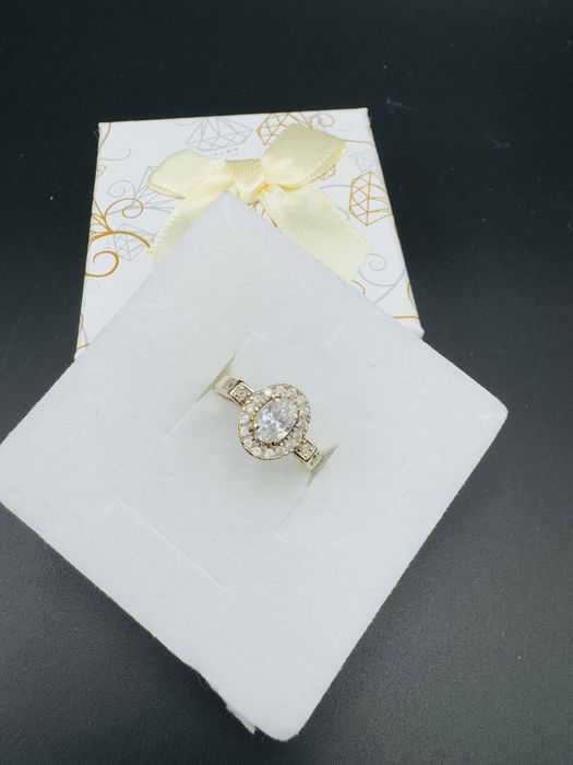 Nowy zloty pierscionek proba 585 waga 2,36g