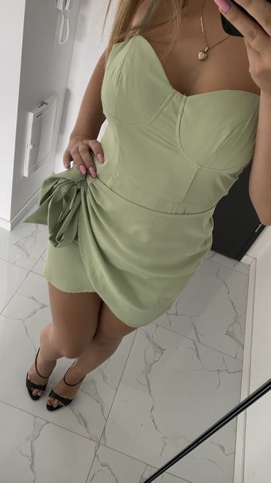 Seledynowa sukienka, rozmiar S