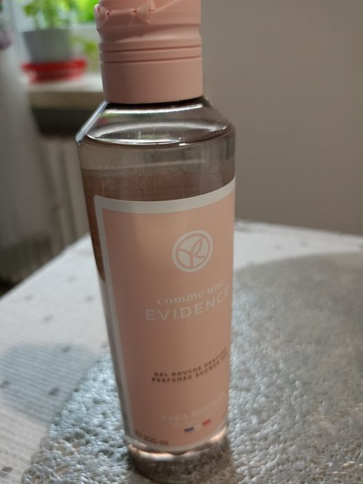 Zestaw mleczko i żel Evidence,perfumowane po 200ml Yves Rocher,nowy