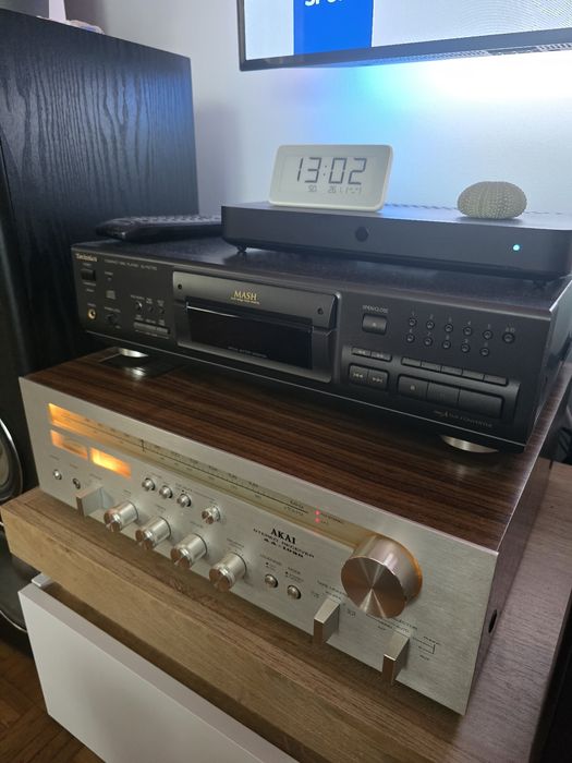 amplituner Akai AA-1030